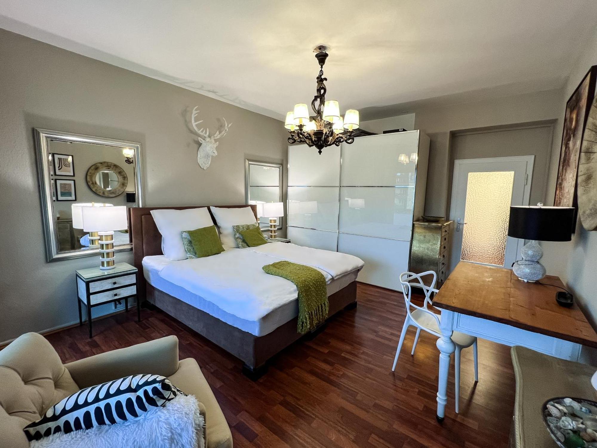 Big, Central And Charming Apartment On Schaafenstrasse Koln Bagian luar foto